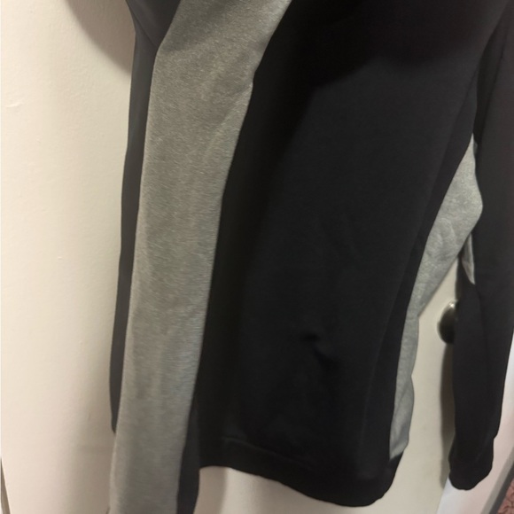 Nike Men's Black Hoodie with White Logo - Picture 8 of 9
